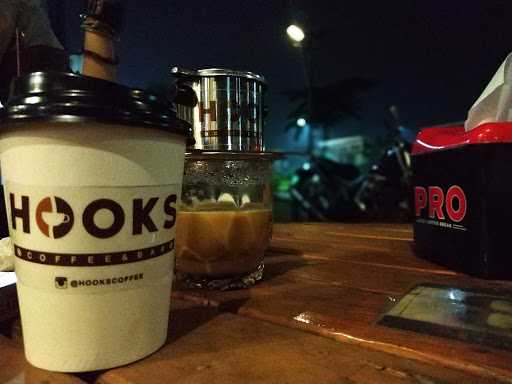 Hooks Coffee & Bar 2