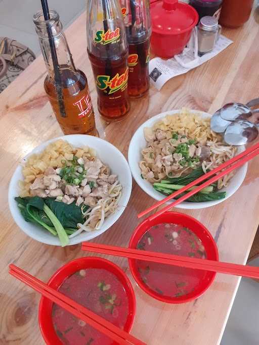 Bakmi Ry Citra Raya 8