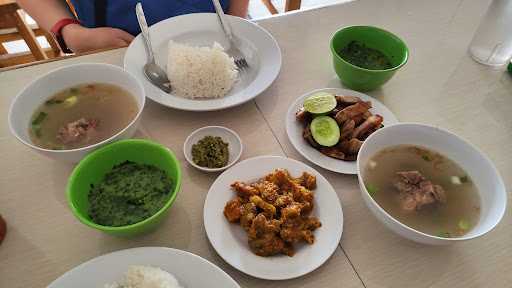 Horas Kawanua Resto (Hoka Resto) 10