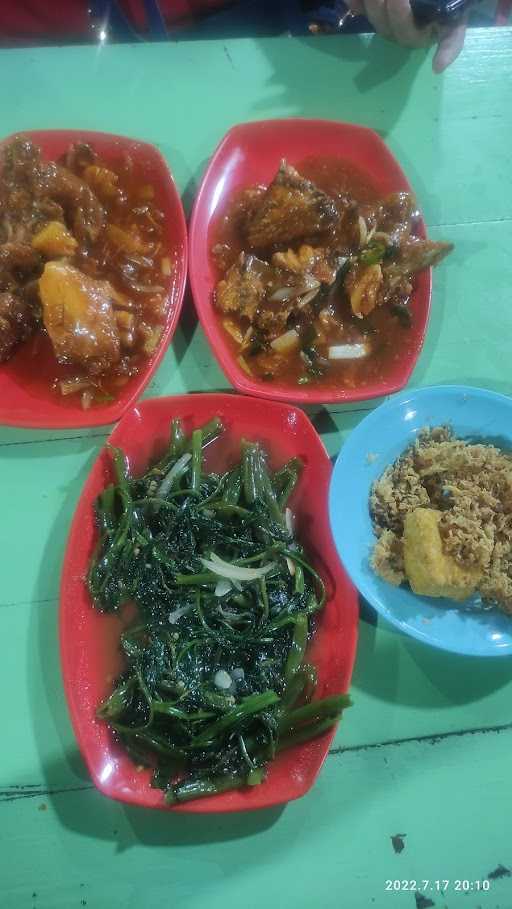 Pecel Lele & Ayam Safa'At 3