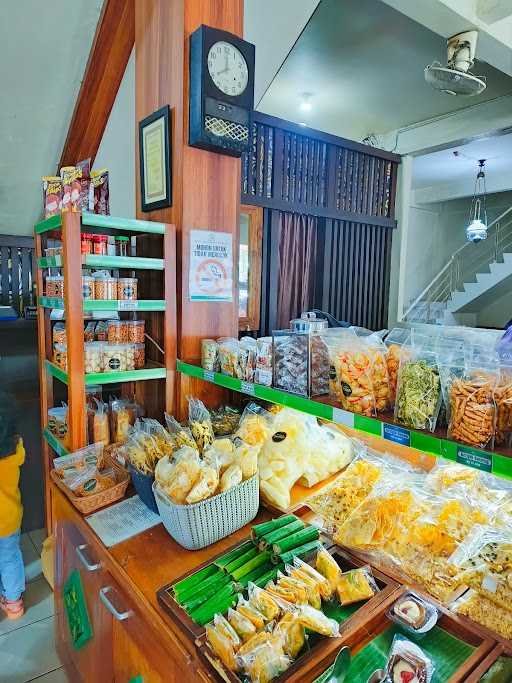 Warung Solo Mbah Tjemoek 2