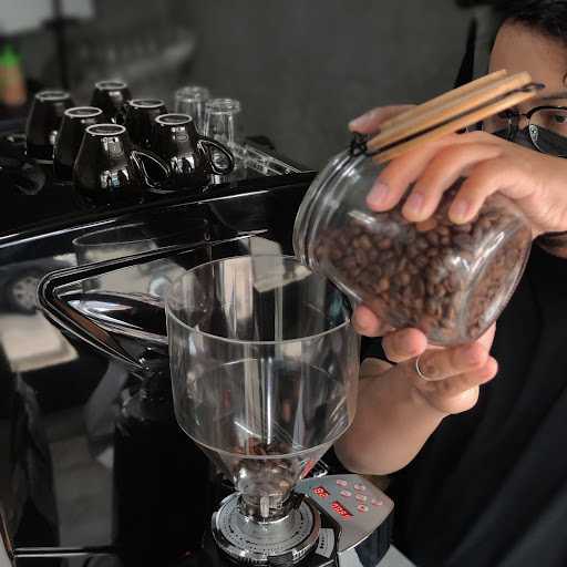 Kopi Haii Roastery 2