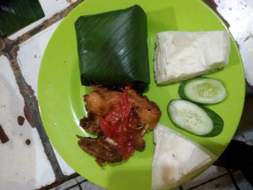 Ayam Penyet Esti 8