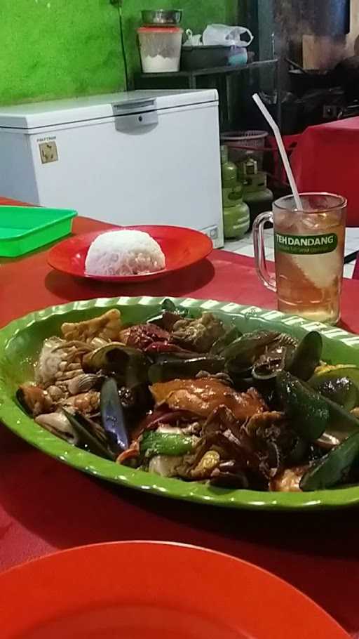 Joe Seafood Dan Pecel Lele 1