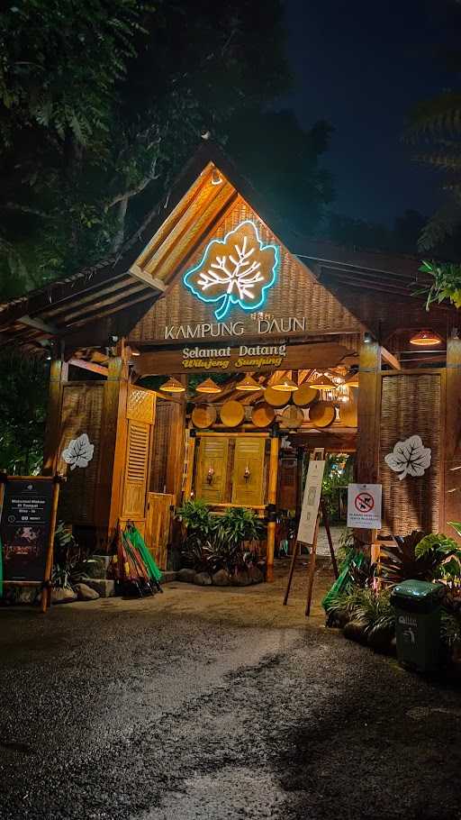 Kampung Daun Culture Gallery & Cafe 7