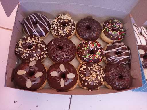 Donat Madu H.Mawi Parung 2