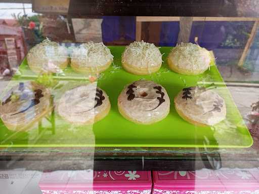 Donat Madu H.Mawi Parung 3