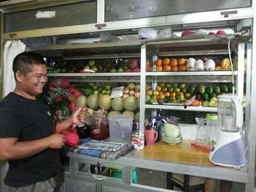 Sop Buah & Aneka Juice Mamake 9