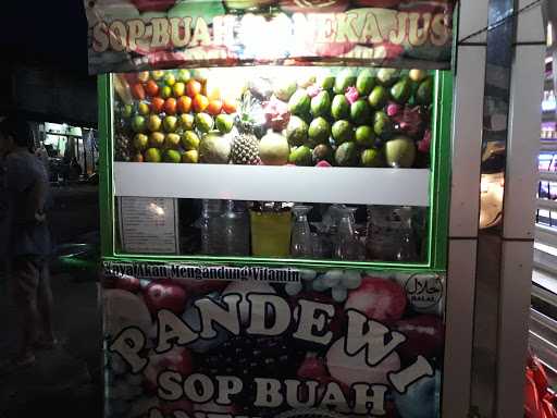 Sop Buah & Aneka Jus Pandewi 8