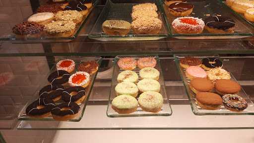 Jco Coffee & Donuts Ramayana Parung 10