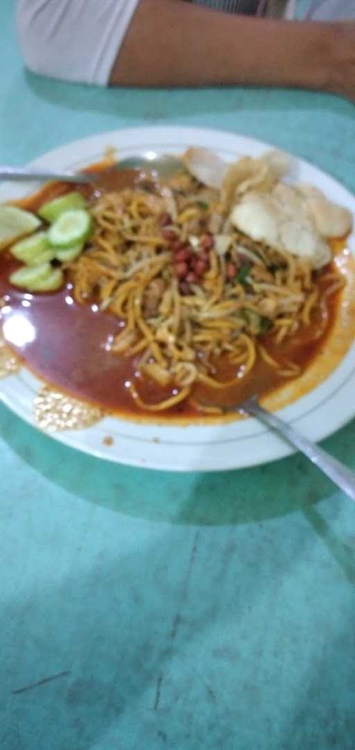 Mie Aceh Patung Hansip 1