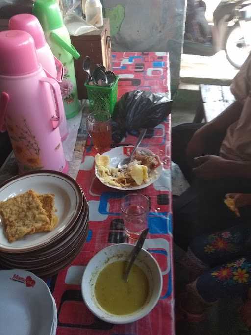 Nasi Uduk Patung Hansip 2