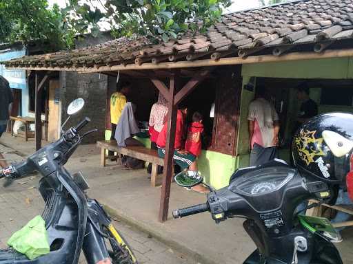 Warung Bi Masni Nasi Uduk 8