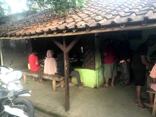 Warung Bi Masni Nasi Uduk 10