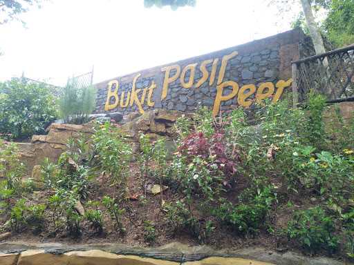 Taman Wisata Bukit Pasirpeer 4