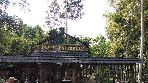 Taman Wisata Bukit Pasirpeer 3