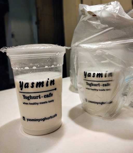 Yasmin Yoghurt Cafe 1