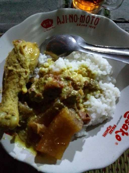 Nasi Gudeg Mbak Giyarti 6