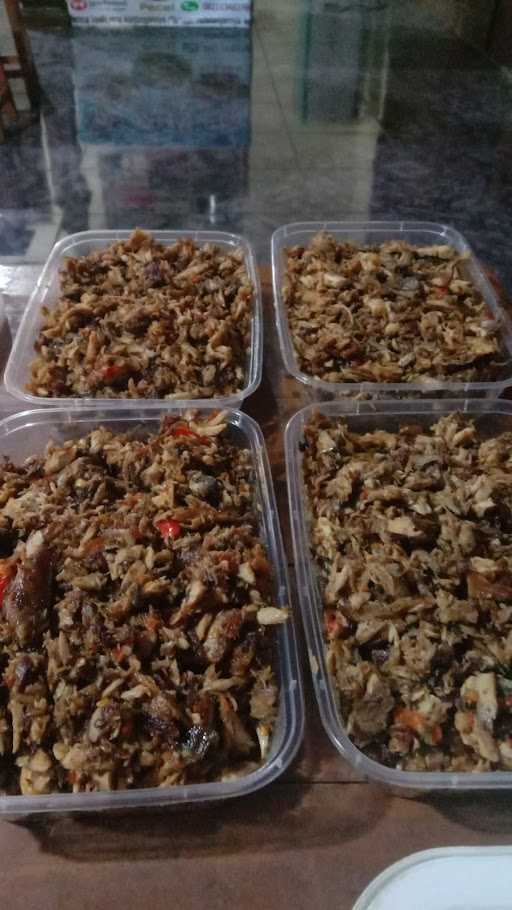 Pingkan Masakan & Kue Khas Manado 2