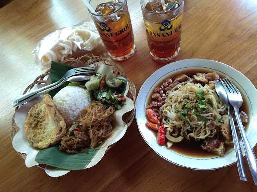 Warung Kawung Masakan Jawa 9