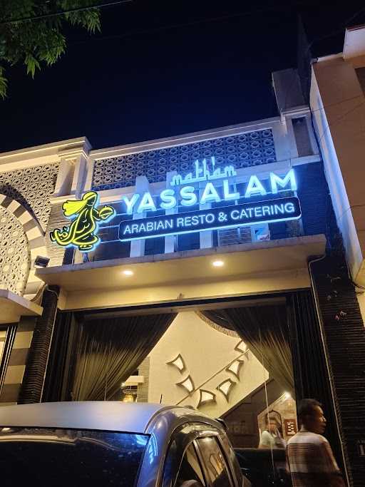 Yassalam Resto Solo 1