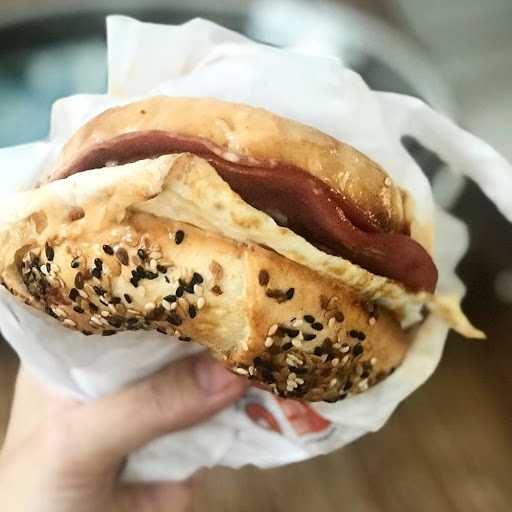 Mad Bagel - Ampera Kemang 5