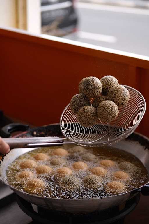 Onde Onde Ny. Djuni Istimewa Banyumas, Pangeran Antasari 3