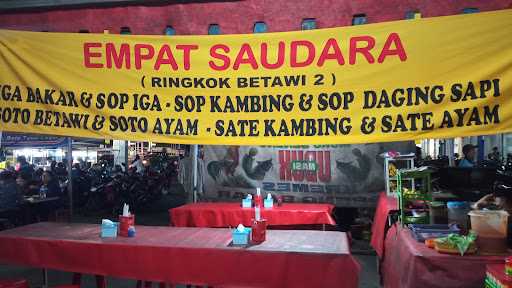 Iga Bakar Empat Saudara 10