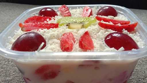 Ajeng Fruit Salad 1