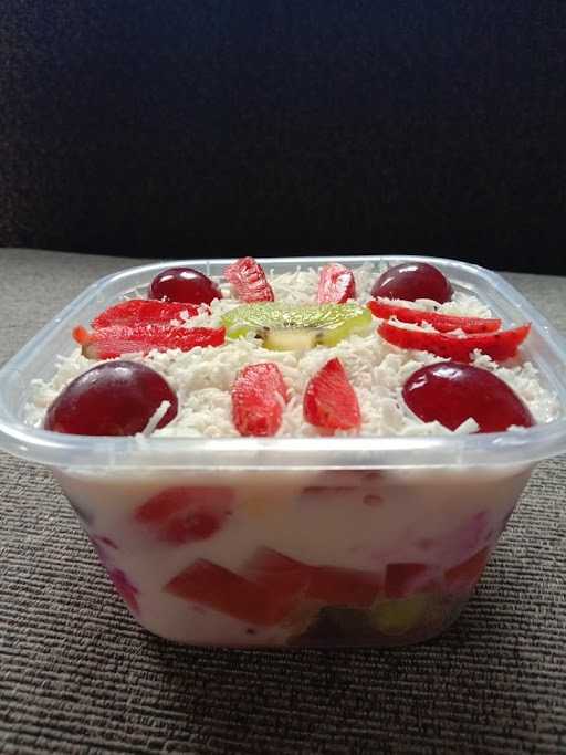 Ajeng Fruit Salad 9