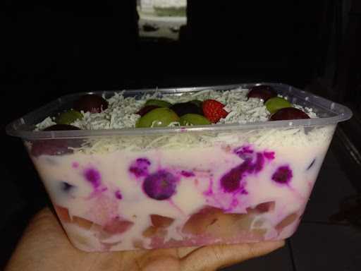 Ajeng Fruit Salad 3