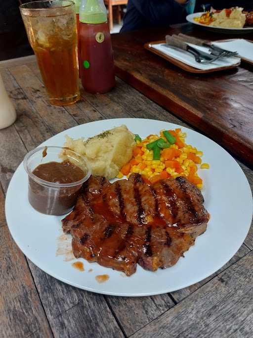 Andakar Steak - Warung Buncit 8