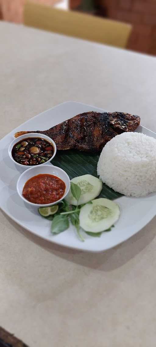 Ayam Bakar Kambal - Pasar Minggu 9