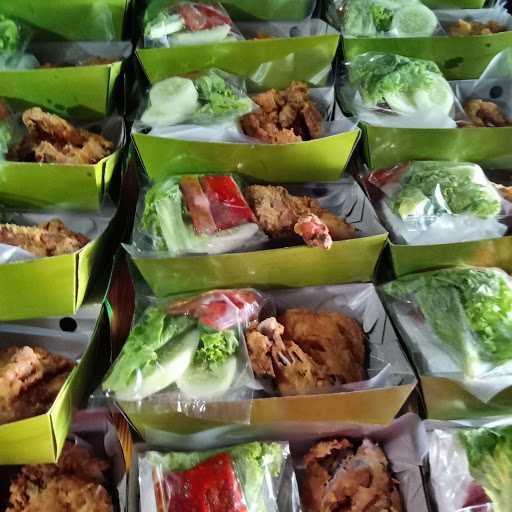 Ayam Geprek Hanis - Jatipadang 10