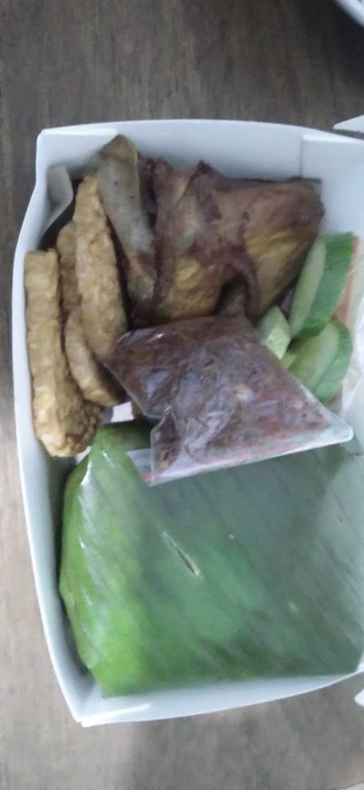 Ayam Goreng Serundeng Ceu Euis 6