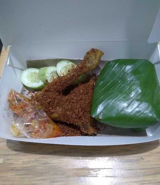 Ayam Goreng Serundeng Ceu Euis 1