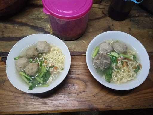 Bakso & Mie Ayam Tiqma Kebagusan 3