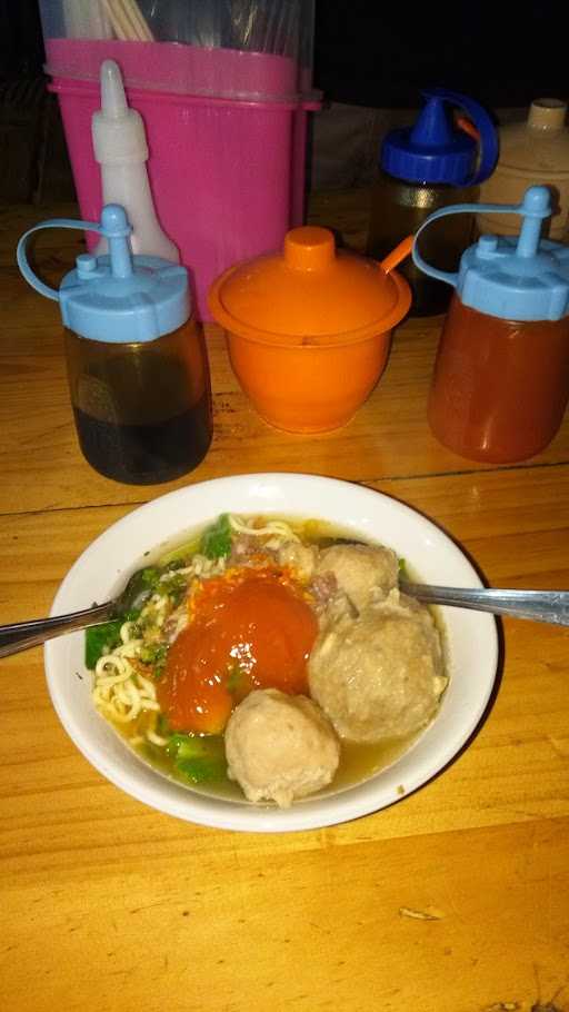 Bakso & Mie Ayam Tiqma Kebagusan 8