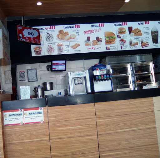 KFC Box - Ramayana Pasar Minggu 10