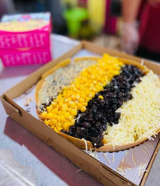 Martabak Pizza Orins Mampang 9