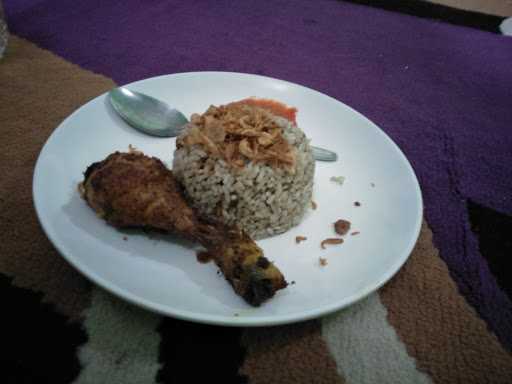 Nasi Uduk Betawi H. Sanusi 3