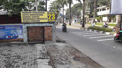 Rawon,Soto Ayam,Mendoan Di Pondok Makan 23 Ragunan 4