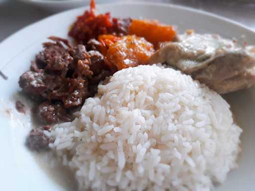 Rawon,Soto Ayam,Mendoan Di Pondok Makan 23 Ragunan 9