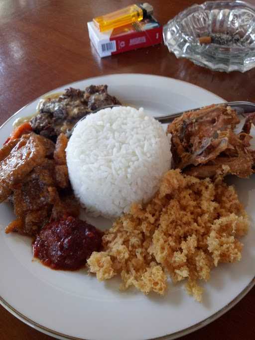 Restoran Agope (Ayam Goreng Pertiwi) 8