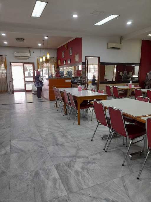 Restoran Sederhana Ampera Raya 7