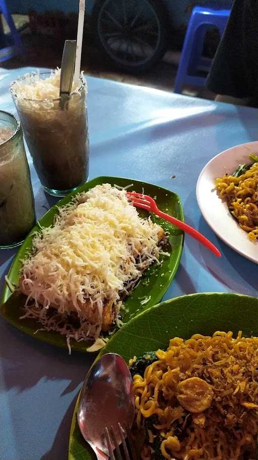 Roti Bakar Raos Cilandak 5