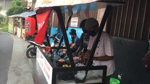 Takoyaki Oishii Tako Kuliner Kampung Kandang, Jagakarsa 5