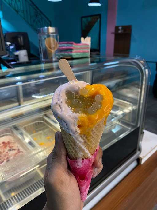 Loka Gelato Kalisari 1