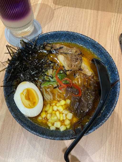 Futto Ramen Bar 10