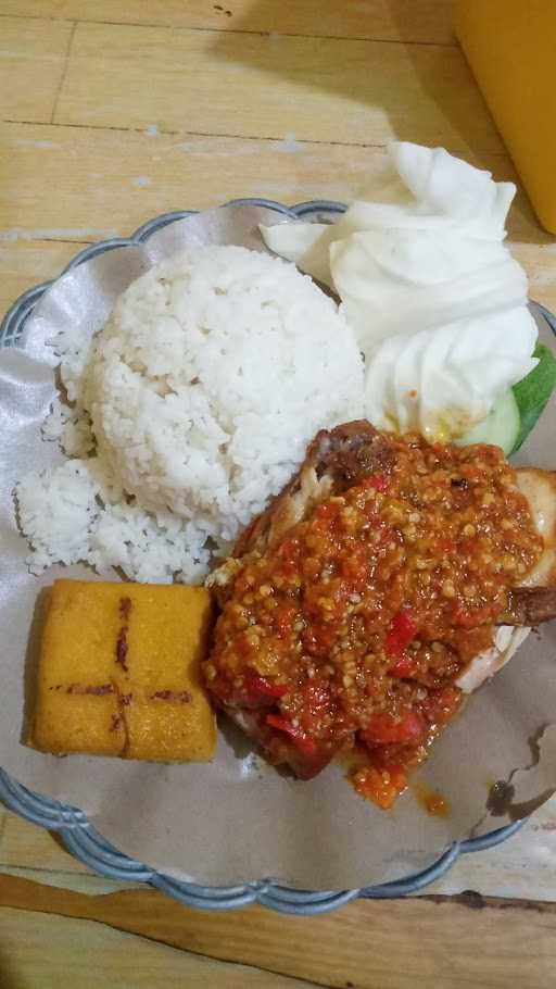 Ayam Gepuk Pak Gembus - Kutabumi 1